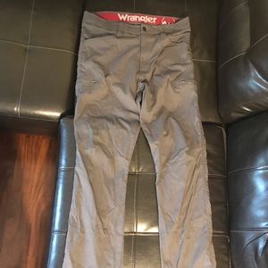 Wrangler 36 tech flex pants